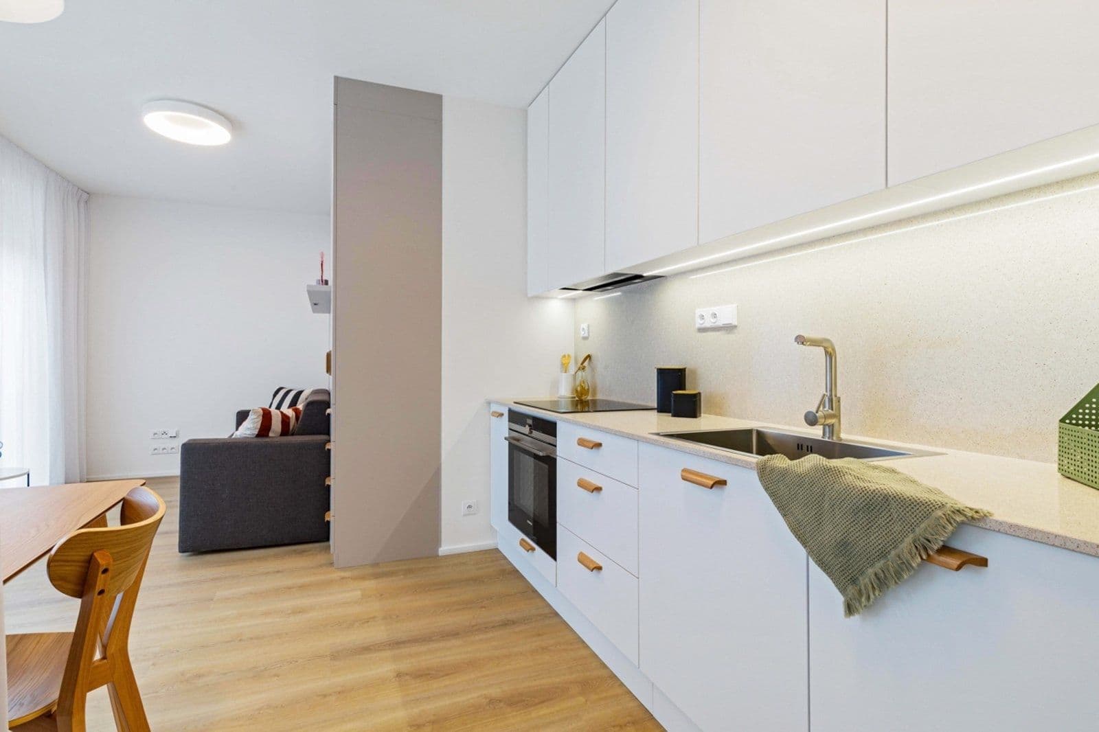 Prenájom bytu 1-izbový 34 m², Vrbenského, Praha, Praha Prenájom bytu 1-izbový 34 m², Vrbenského, Praha, Praha