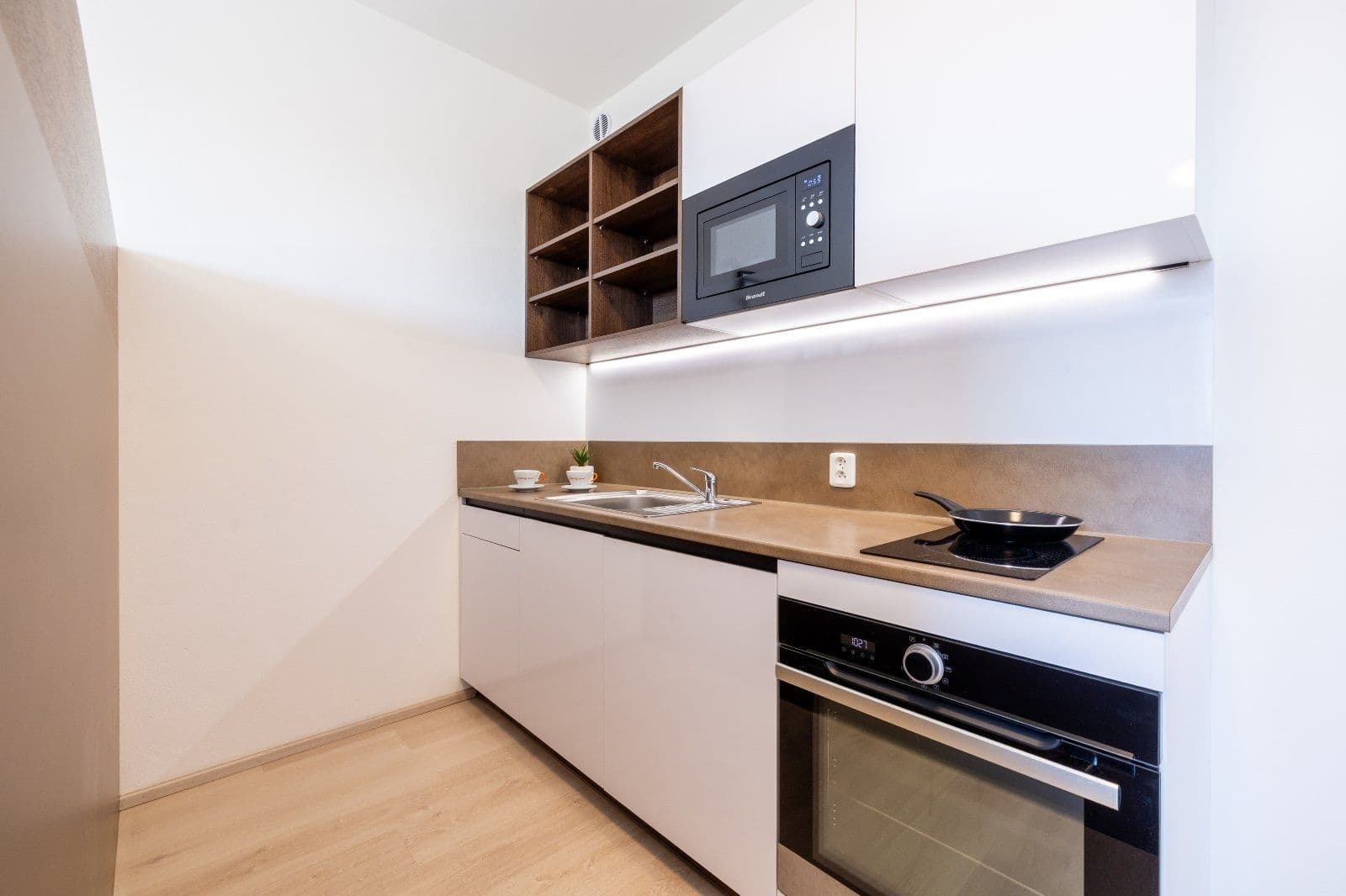 Prenájom bytu 1-izbový 27 m², Magisterská, Plzeň, Plzeňský kraj Prenájom bytu 1-izbový 27 m², Magisterská, Plzeň, Plzeňský kraj