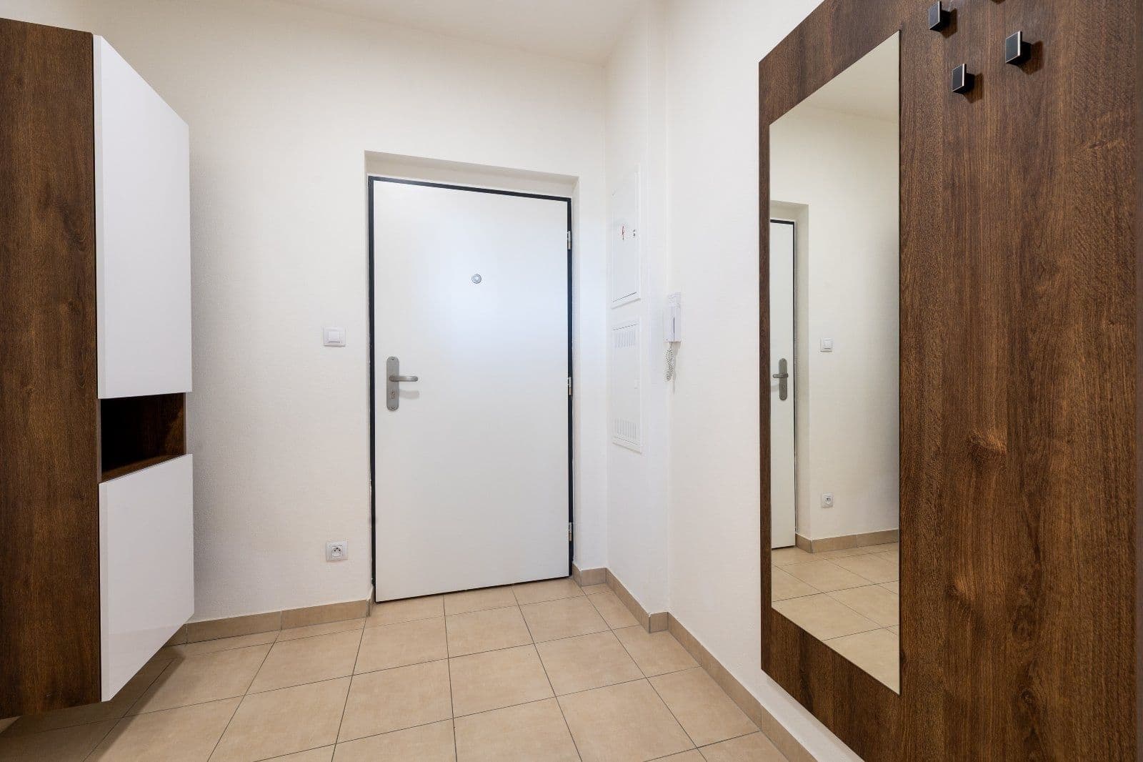 Prenájom bytu 1-izbový 27 m², Magisterská, Plzeň, Plzeňský kraj Prenájom bytu 1-izbový 27 m², Magisterská, Plzeň, Plzeňský kraj