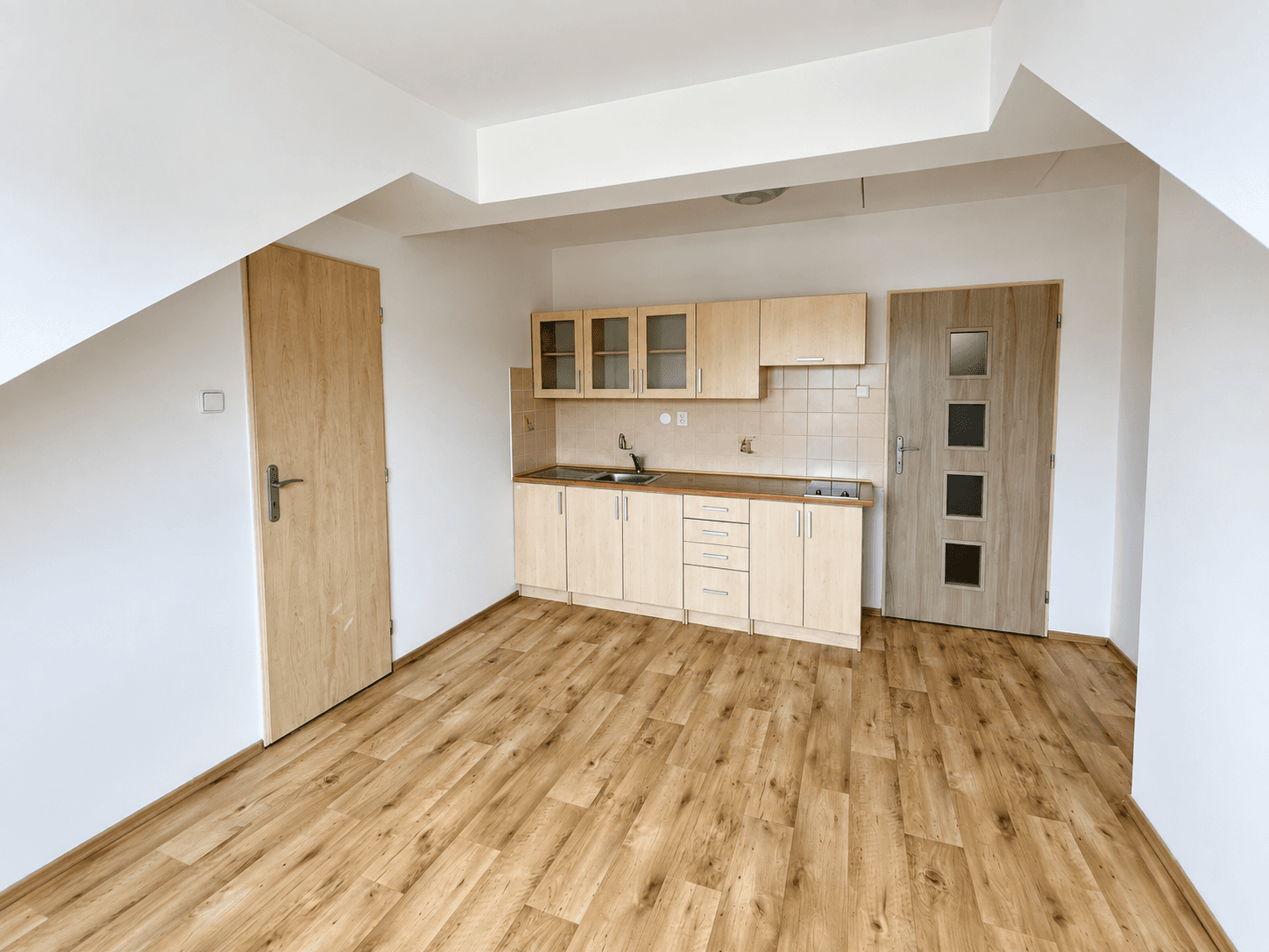 Prenájom bytu 1-izbový 48 m², Krakovská, Olomouc, Olomoucký kraj Prenájom bytu 1-izbový 48 m², Krakovská, Olomouc, Olomoucký kraj