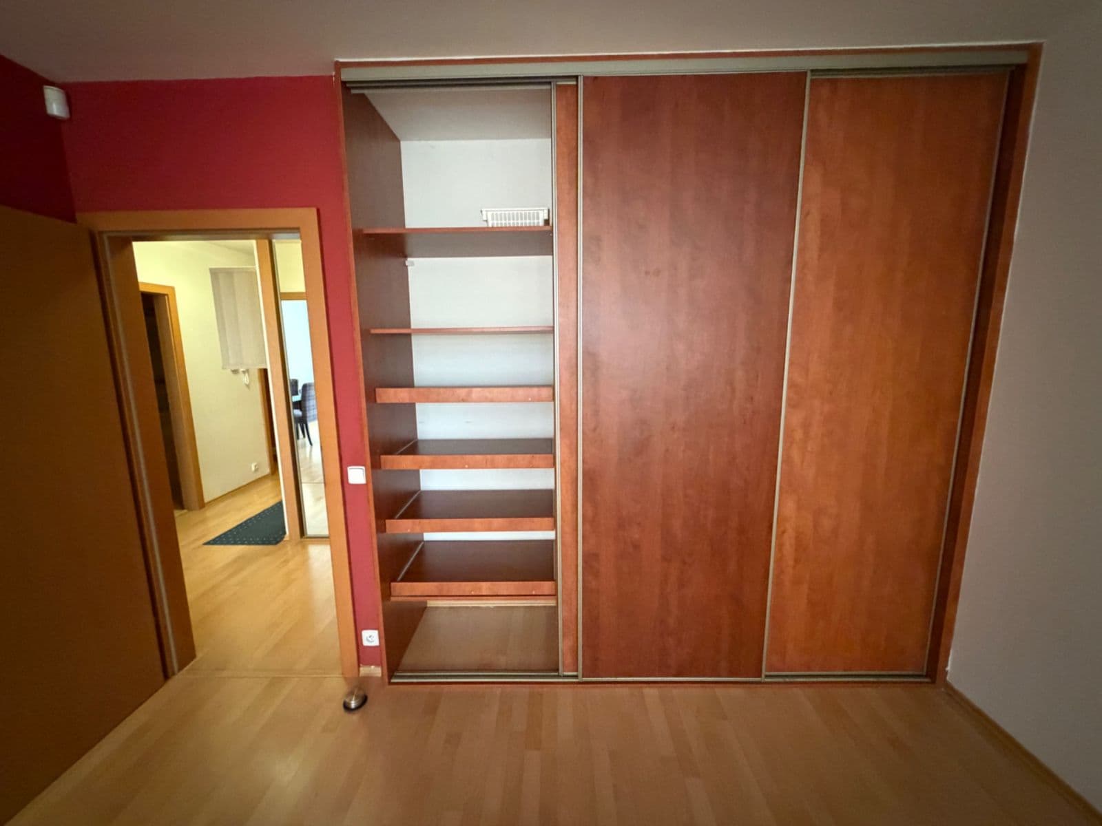 Prenájom bytu 2-izbový 65 m², Nová kolonie, Praha, Praha Prenájom bytu 2-izbový 65 m², Nová kolonie, Praha, Praha
