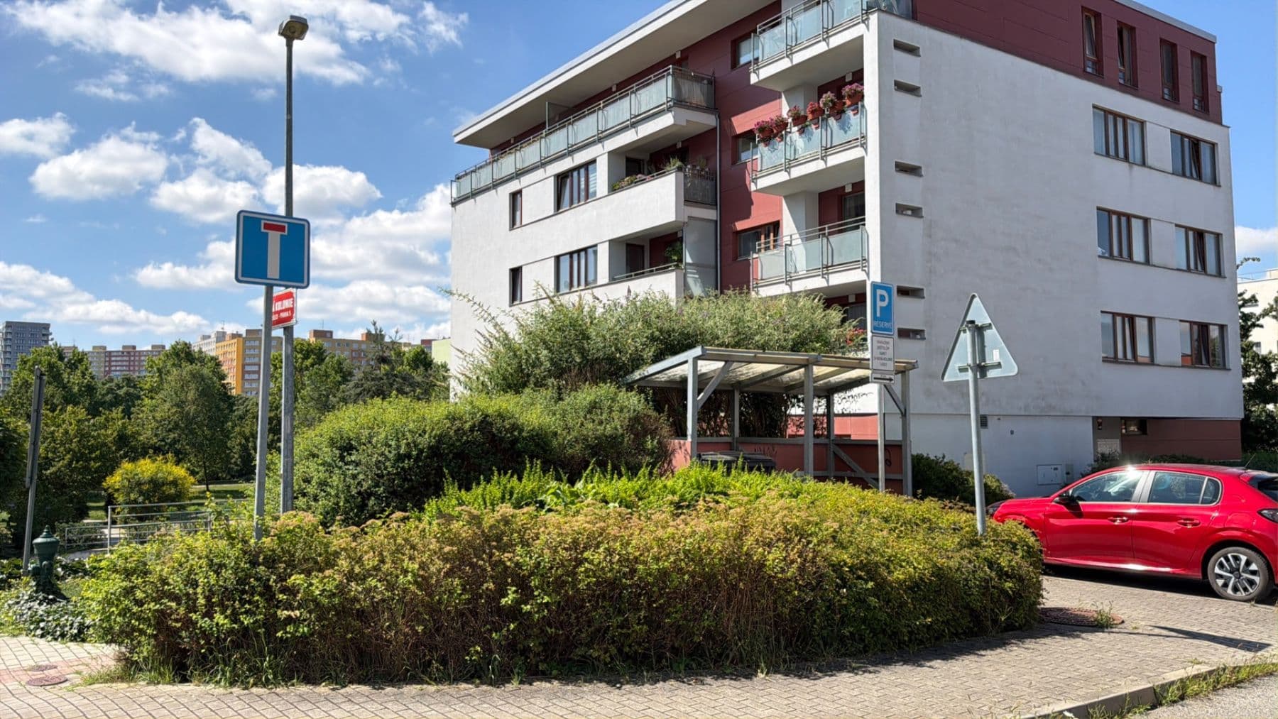 Prenájom bytu 2-izbový 65 m², Nová kolonie, Praha, Praha Prenájom bytu 2-izbový 65 m², Nová kolonie, Praha, Praha