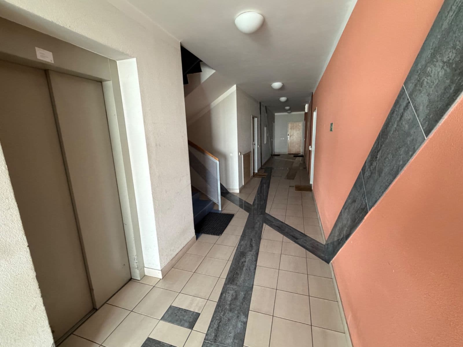 Prenájom bytu 2-izbový 65 m², Nová kolonie, Praha, Praha Prenájom bytu 2-izbový 65 m², Nová kolonie, Praha, Praha