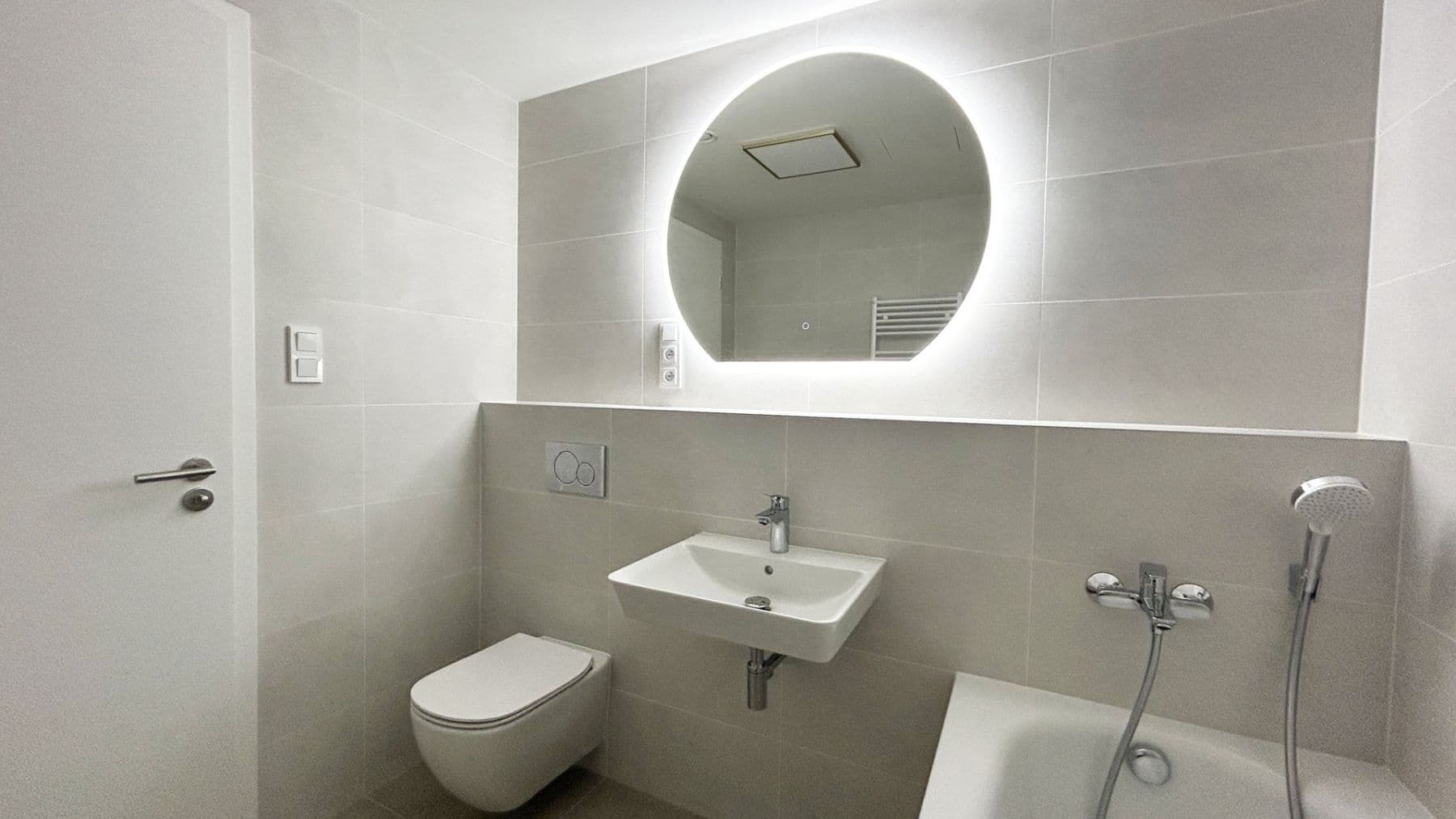 Prenájom bytu 2-izbový 85 m², Cihlářská, Hostivice, Středočeský kraj Prenájom bytu 2-izbový 85 m², Cihlářská, Hostivice, Středočeský kraj