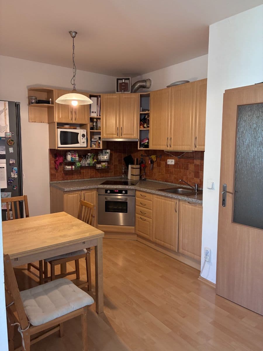 Prenájom bytu 2-izbový 65 m², Kudrnova, Praha, Praha Prenájom bytu 2-izbový 65 m², Kudrnova, Praha, Praha