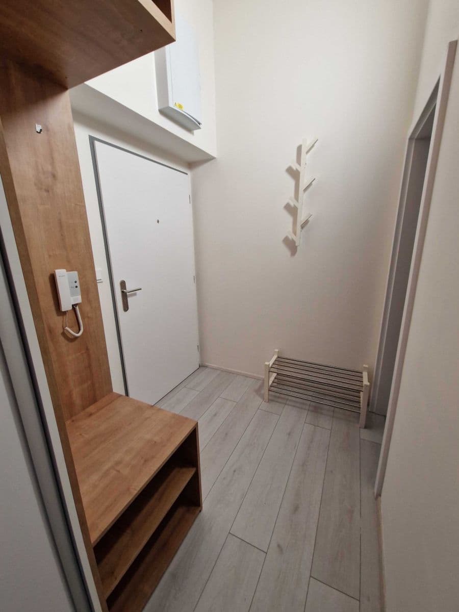 Prenájom bytu 1-izbový 26 m², Hejtmánkova, Praha, Praha Prenájom bytu 1-izbový 26 m², Hejtmánkova, Praha, Praha