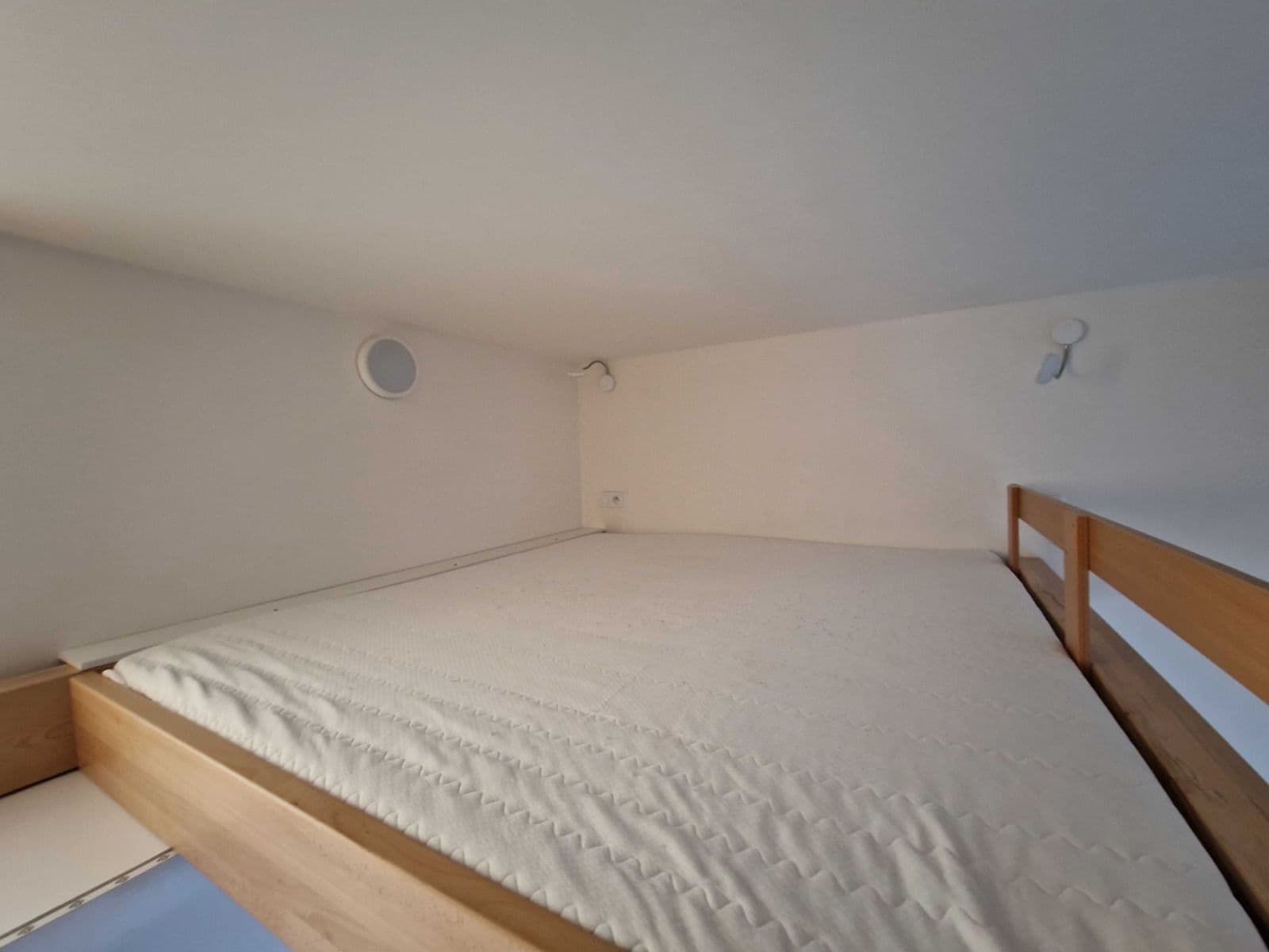 Prenájom bytu 1-izbový 26 m², Hejtmánkova, Praha, Praha Prenájom bytu 1-izbový 26 m², Hejtmánkova, Praha, Praha
