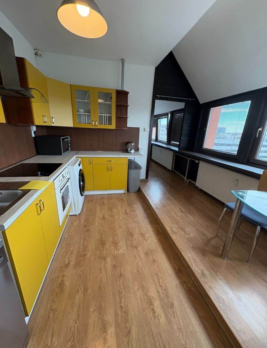 Prenájom bytu 2-izbový 55 m², Zelená, Ostrava, Moravskoslezský kraj Prenájom bytu 2-izbový 55 m², Zelená, Ostrava, Moravskoslezský kraj