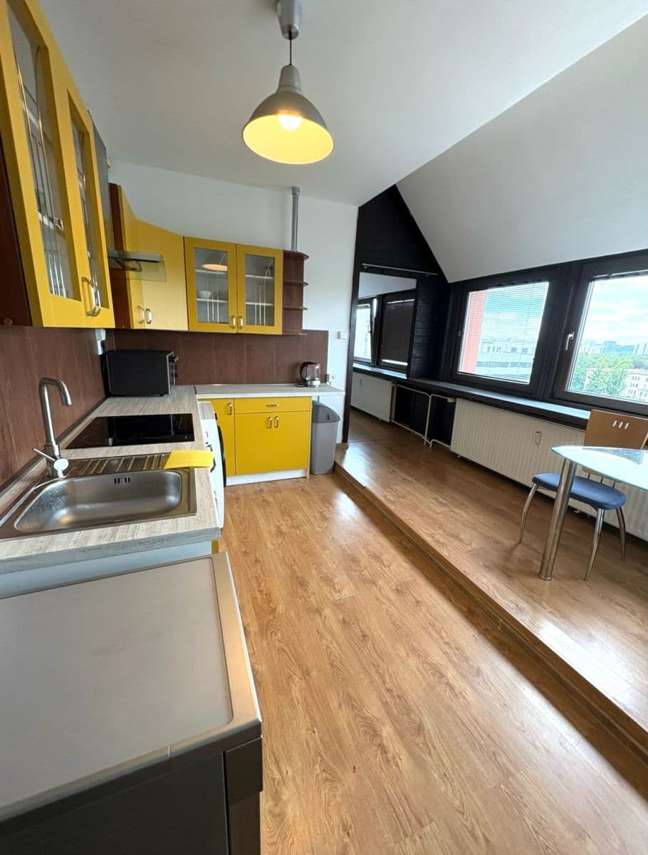 Prenájom bytu 2-izbový 55 m², Zelená, Ostrava, Moravskoslezský kraj Prenájom bytu 2-izbový 55 m², Zelená, Ostrava, Moravskoslezský kraj