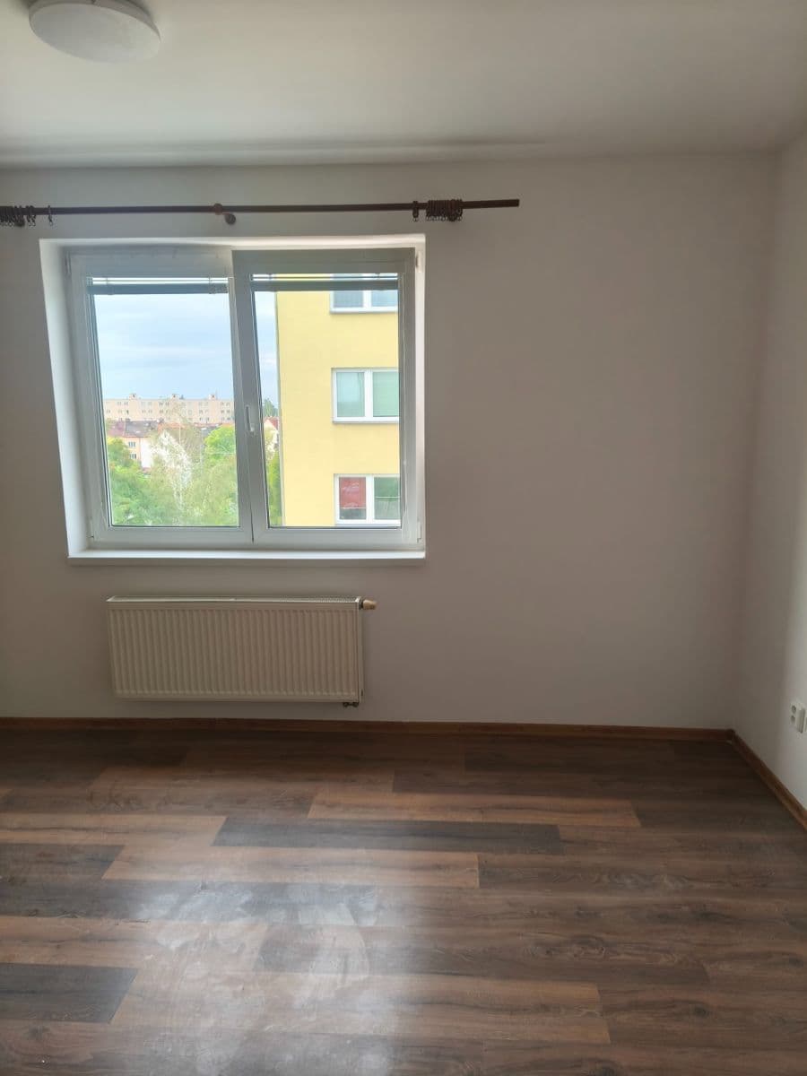 Predaj bytu 1-izbový 37 m², Třídvorská, Kolín, Středočeský kraj Predaj bytu 1-izbový 37 m², Třídvorská, Kolín, Středočeský kraj
