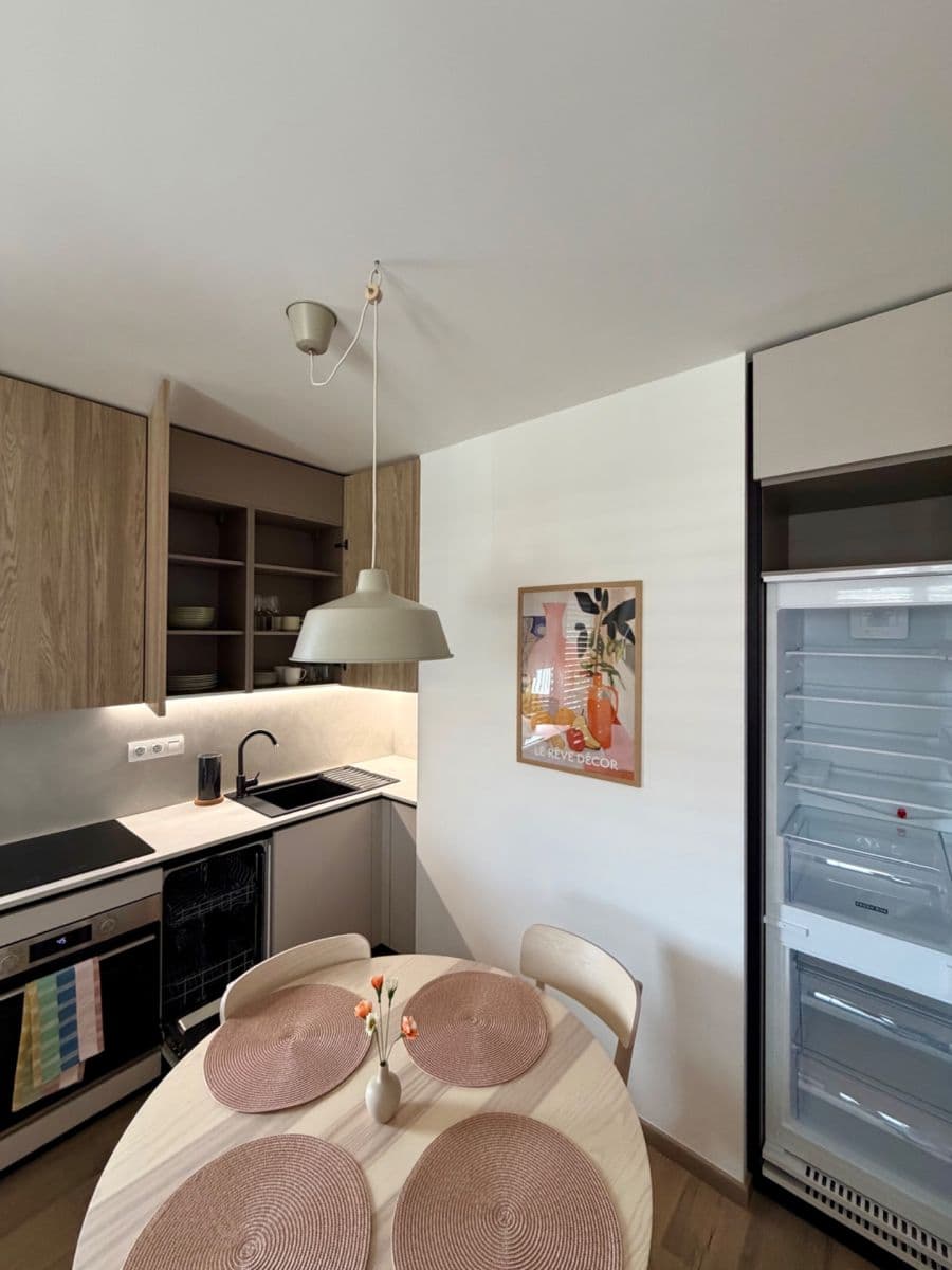 Prenájom bytu 2-izbový 51 m², Košická, Ružinov, Bratislavský kraj Prenájom bytu 2-izbový 51 m², Košická, Ružinov, Bratislavský kraj
