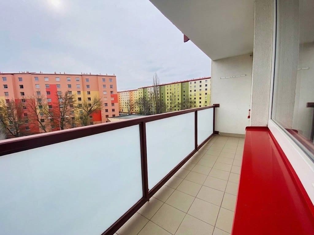 Predaj bytu 3-izbový 69 m², Rovná, Teplice, Ústecký kraj Predaj bytu 3-izbový 69 m², Rovná, Teplice, Ústecký kraj