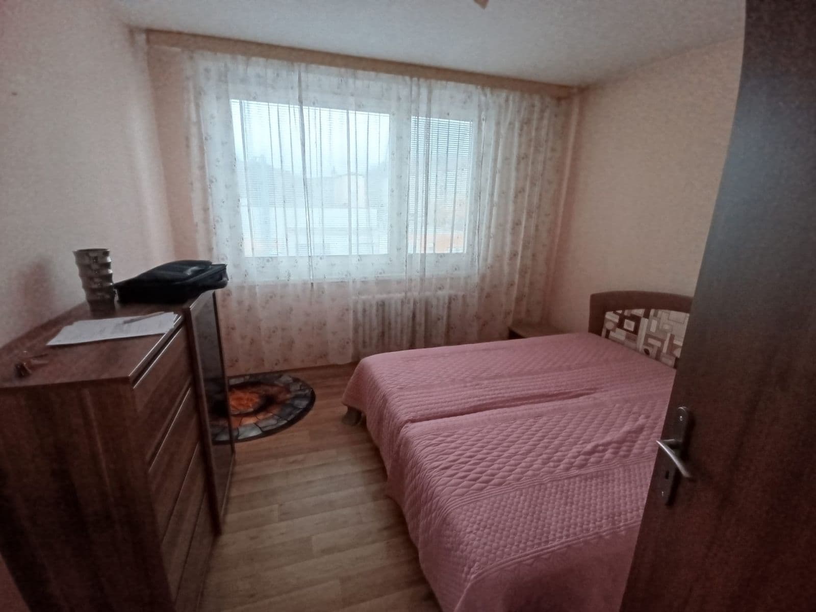 Predaj bytu 3-izbový 69 m², Rovná, Teplice, Ústecký kraj Predaj bytu 3-izbový 69 m², Rovná, Teplice, Ústecký kraj
