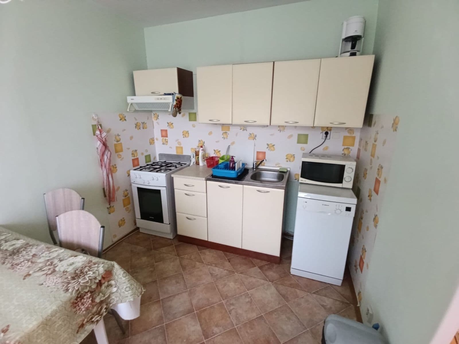 Predaj bytu 3-izbový 69 m², Rovná, Teplice, Ústecký kraj Predaj bytu 3-izbový 69 m², Rovná, Teplice, Ústecký kraj