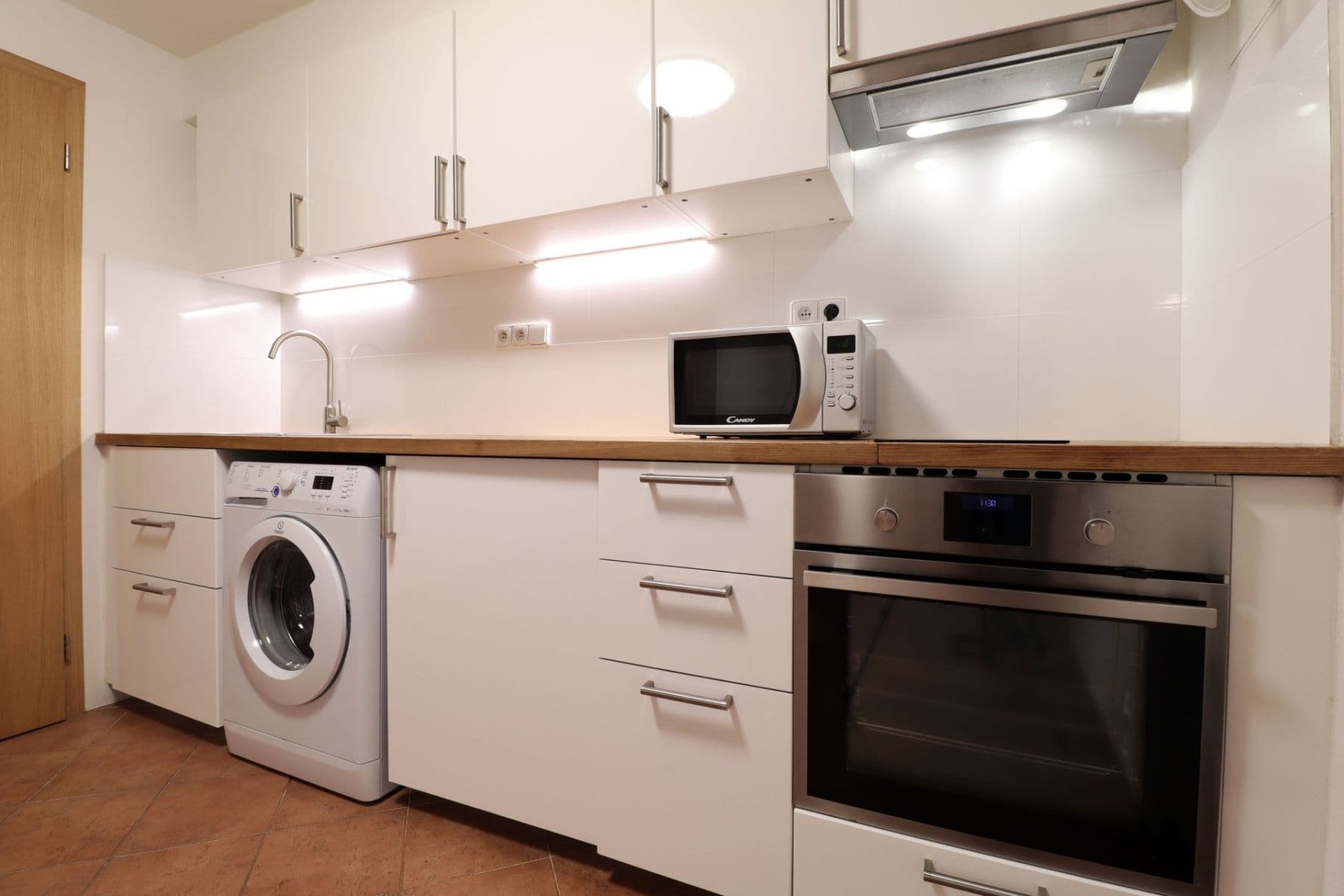 Prenájom bytu 1-izbový 33 m², K náměstí, Praha, Praha Prenájom bytu 1-izbový 33 m², K náměstí, Praha, Praha