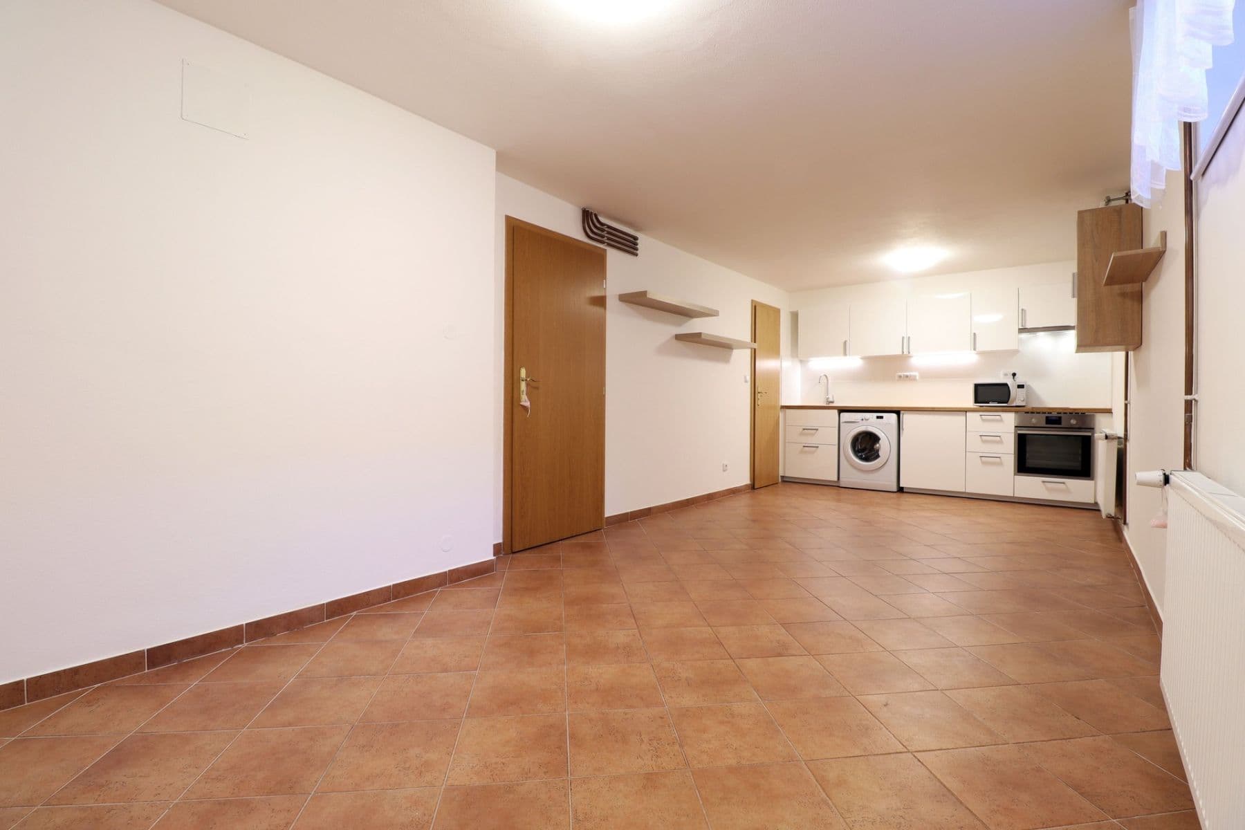 Prenájom bytu 1-izbový 33 m², K náměstí, Praha, Praha Prenájom bytu 1-izbový 33 m², K náměstí, Praha, Praha