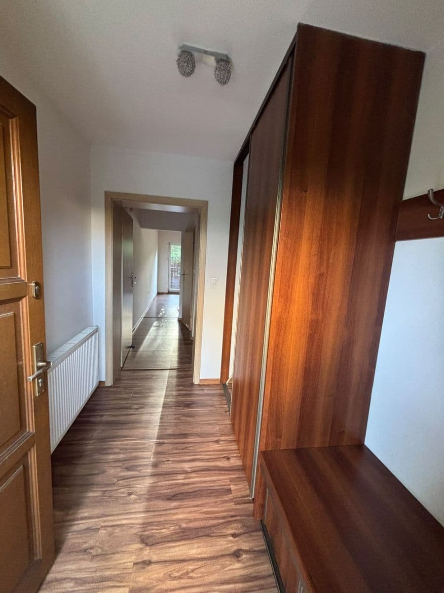 Prenájom bytu 3-izbový 76 m², Vendryně, Moravskoslezský kraj Prenájom bytu 3-izbový 76 m², Vendryně, Moravskoslezský kraj