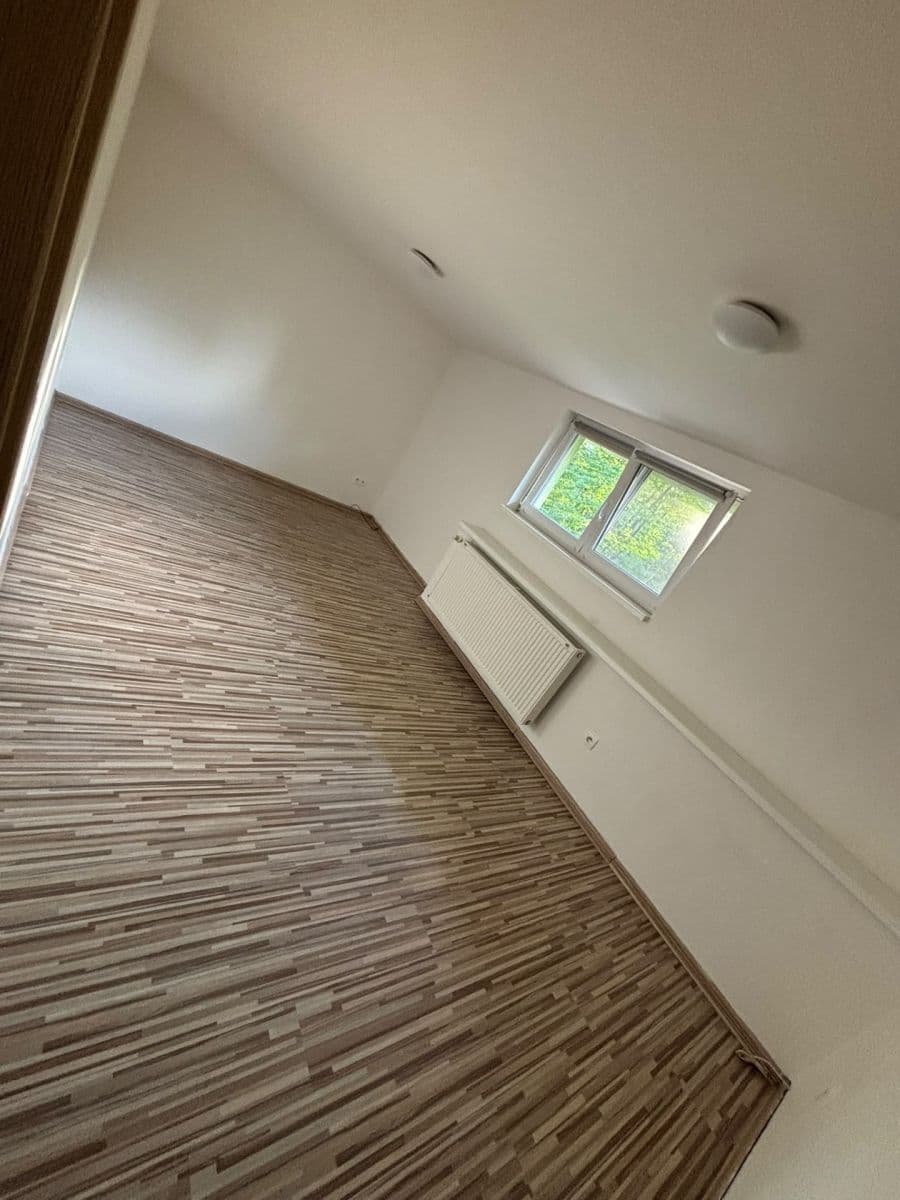 Prenájom bytu 3-izbový 76 m², Vendryně, Moravskoslezský kraj Prenájom bytu 3-izbový 76 m², Vendryně, Moravskoslezský kraj