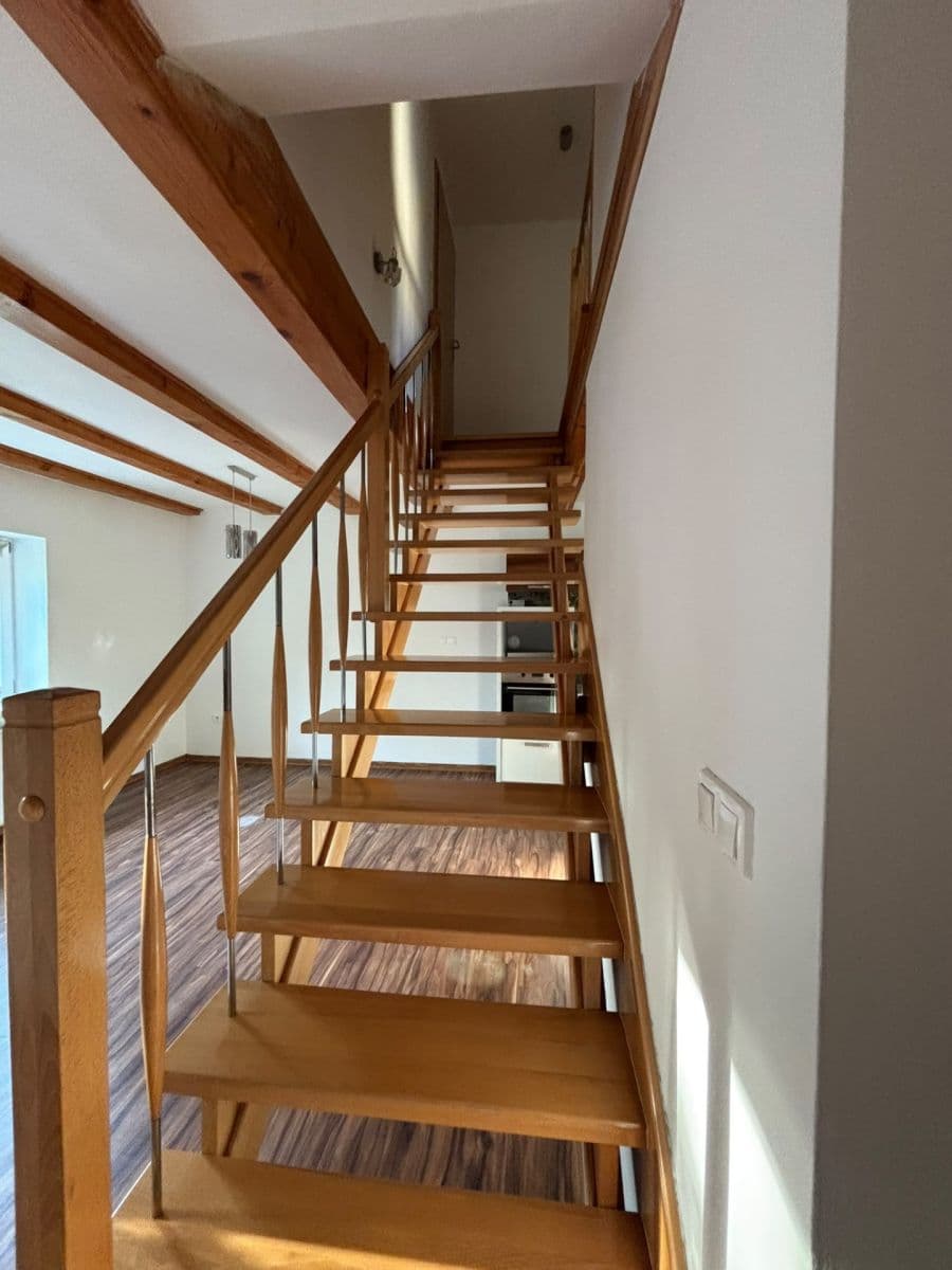 Prenájom bytu 3-izbový 76 m², Vendryně, Moravskoslezský kraj Prenájom bytu 3-izbový 76 m², Vendryně, Moravskoslezský kraj
