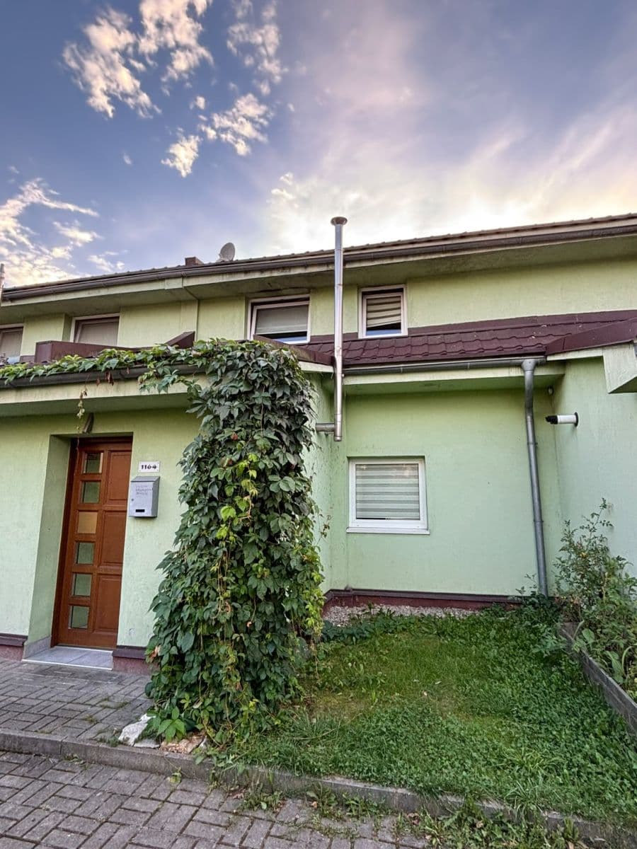 Prenájom bytu 3-izbový 76 m², Vendryně, Moravskoslezský kraj Prenájom bytu 3-izbový 76 m², Vendryně, Moravskoslezský kraj