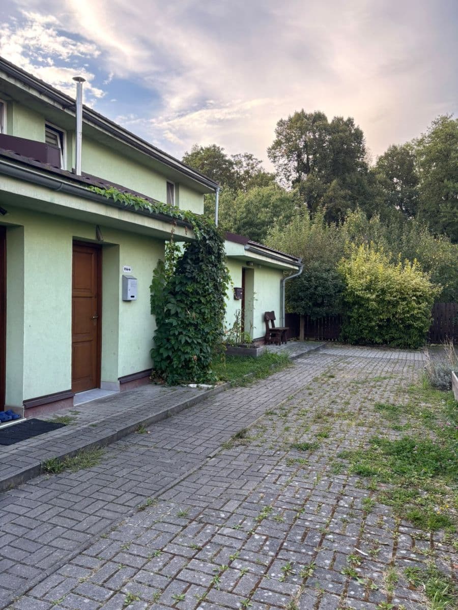 Prenájom bytu 3-izbový 76 m², Vendryně, Moravskoslezský kraj Prenájom bytu 3-izbový 76 m², Vendryně, Moravskoslezský kraj