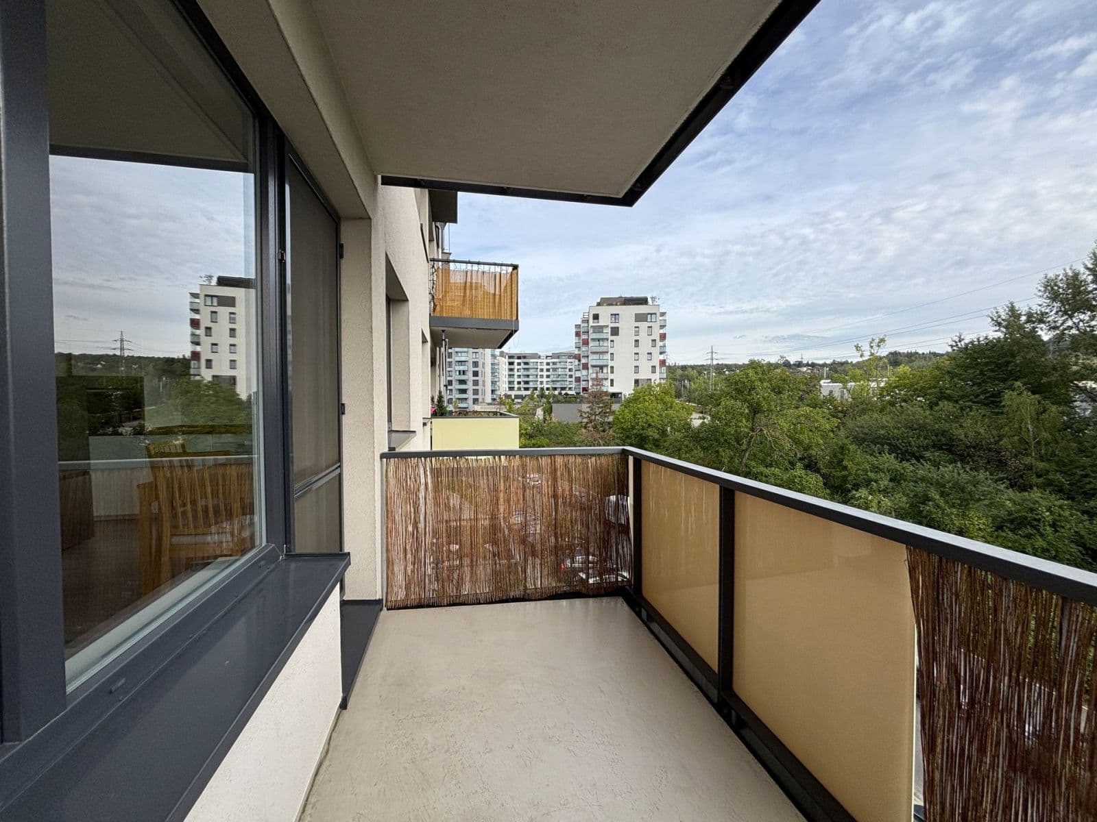 Prenájom bytu 1-izbový 33 m², Granitova, Praha, Praha Prenájom bytu 1-izbový 33 m², Granitova, Praha, Praha