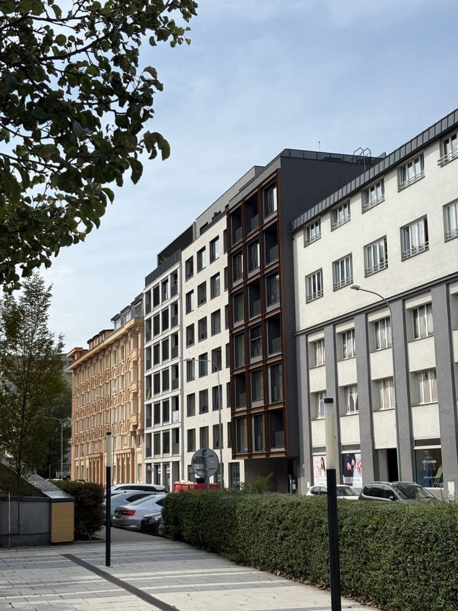 Predaj bytu 2-izbový 65 m², Drahobejlova, Praha, Praha Predaj bytu 2-izbový 65 m², Drahobejlova, Praha, Praha