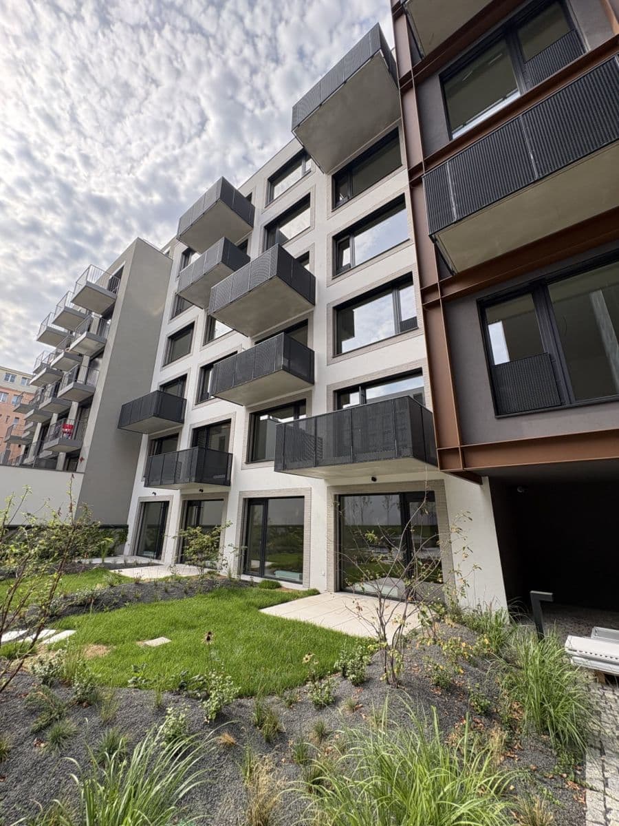 Predaj bytu 2-izbový 65 m², Drahobejlova, Praha, Praha Predaj bytu 2-izbový 65 m², Drahobejlova, Praha, Praha