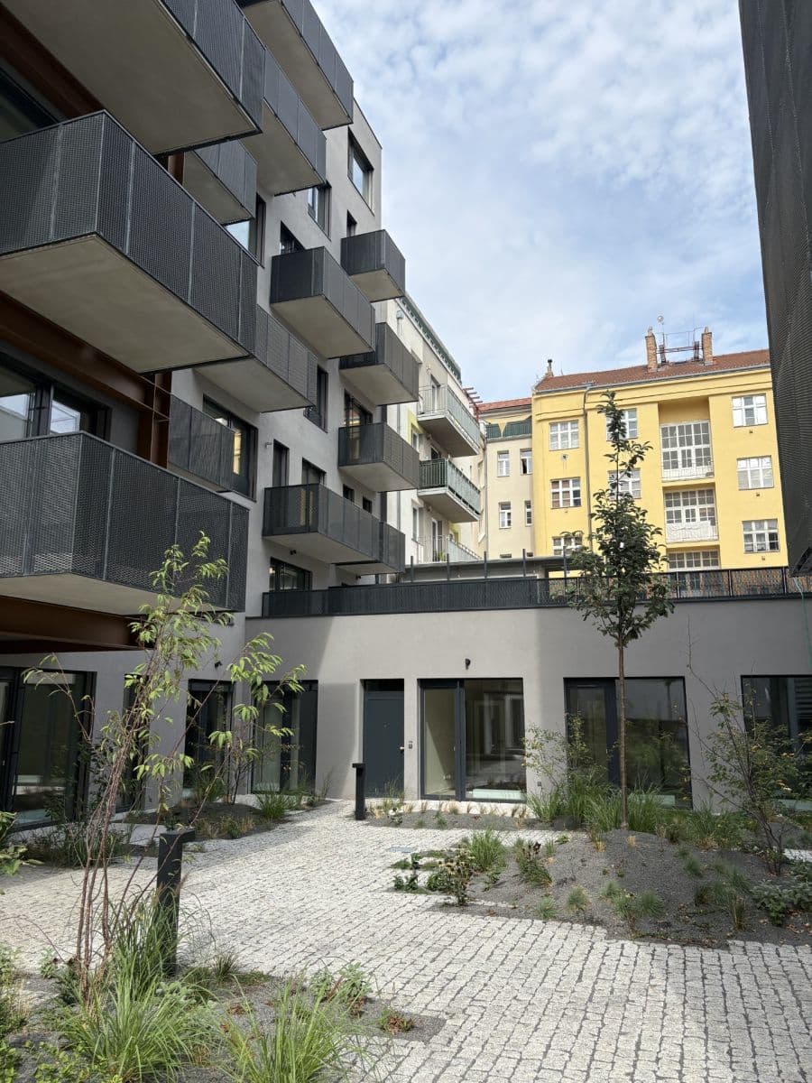 Predaj bytu 2-izbový 65 m², Drahobejlova, Praha, Praha Predaj bytu 2-izbový 65 m², Drahobejlova, Praha, Praha