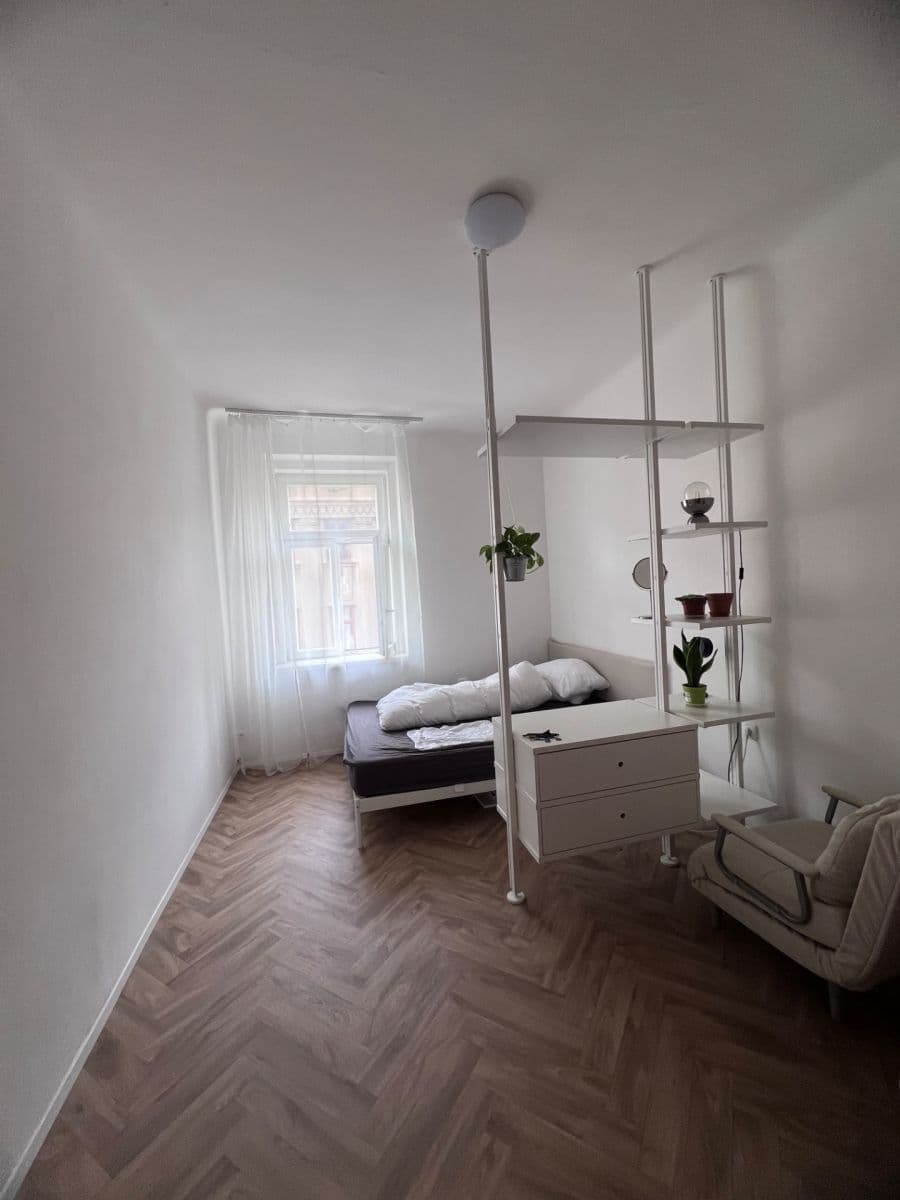 Prenájom bytu 1-izbový 30 m², Husitská, Praha, Praha Prenájom bytu 1-izbový 30 m², Husitská, Praha, Praha