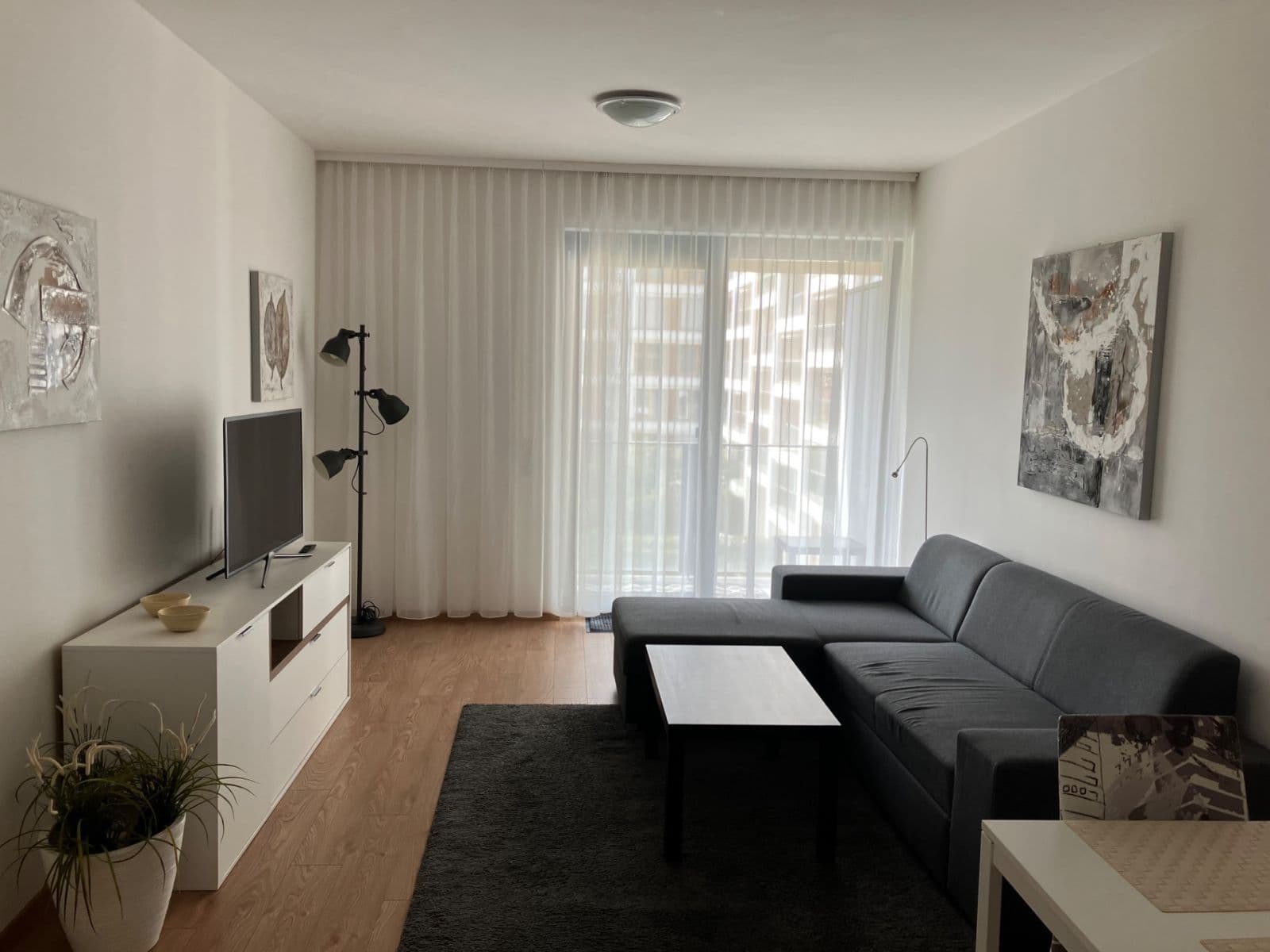 Prenájom bytu 2-izbový 64 m², U Mlýnského kanálu, Praha, Praha Prenájom bytu 2-izbový 64 m², U Mlýnského kanálu, Praha, Praha