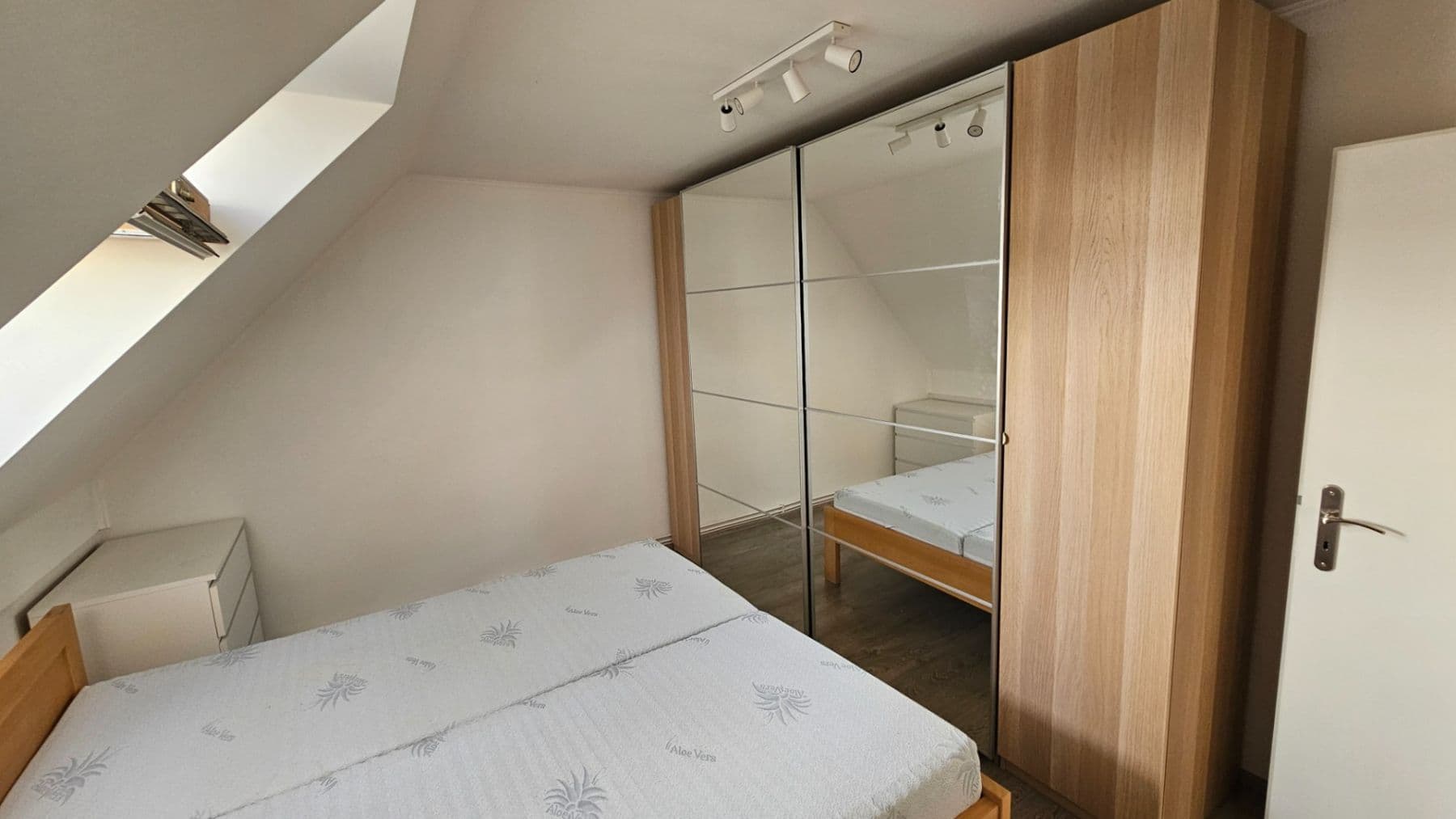 Prenájom bytu 3-izbový 67 m², Gabčíkova, Nehvizdy, Středočeský kraj Prenájom bytu 3-izbový 67 m², Gabčíkova, Nehvizdy, Středočeský kraj