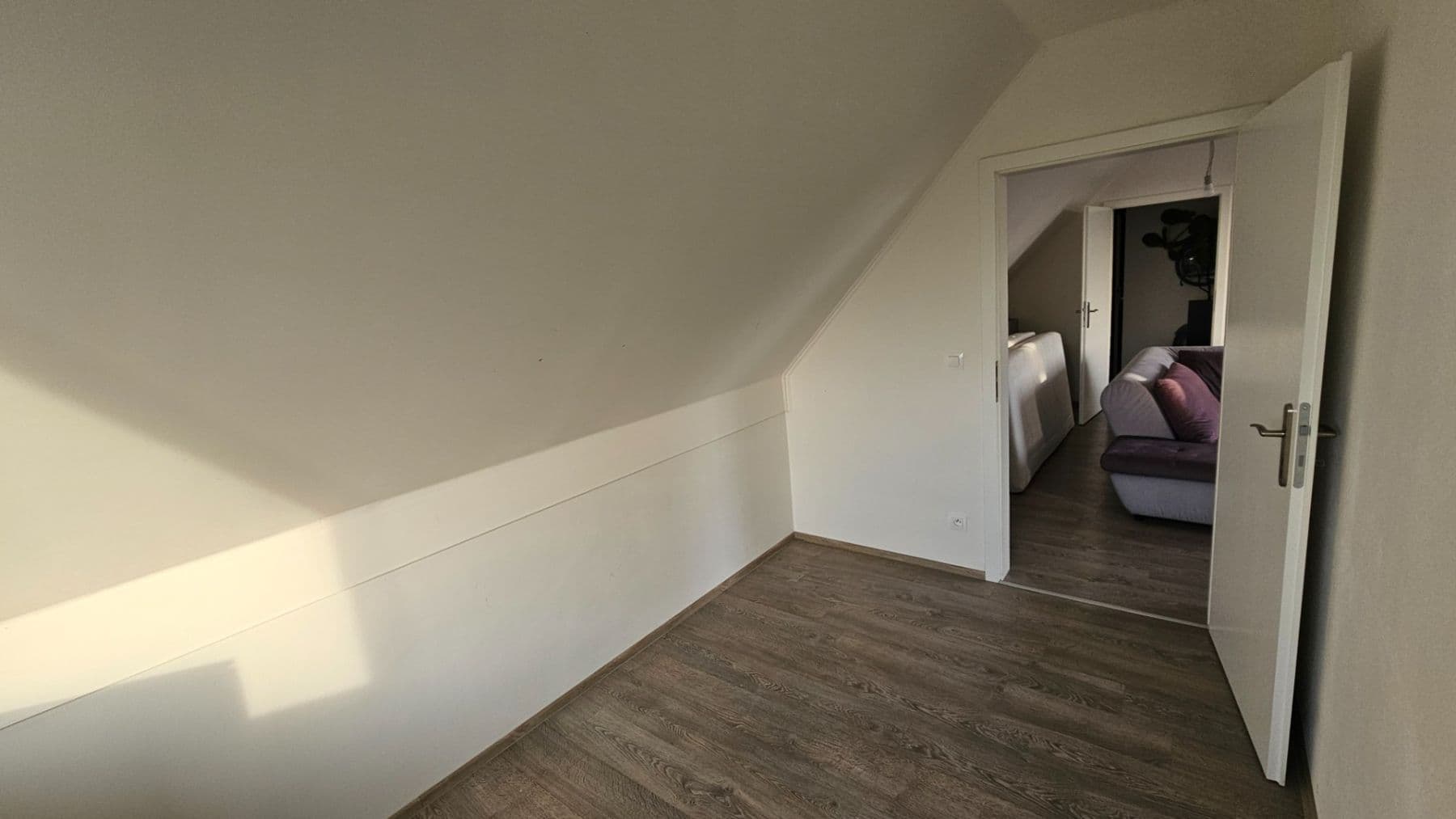 Prenájom bytu 3-izbový 67 m², Gabčíkova, Nehvizdy, Středočeský kraj Prenájom bytu 3-izbový 67 m², Gabčíkova, Nehvizdy, Středočeský kraj