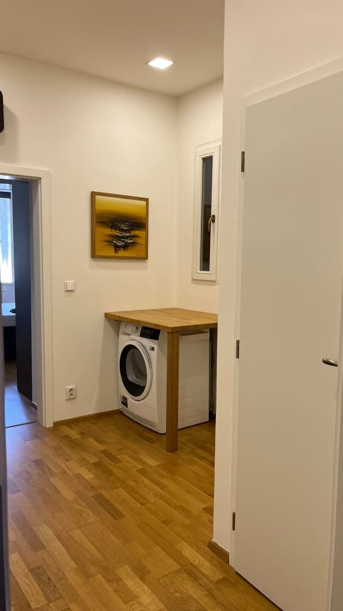 Prenájom bytu 2-izbový 56 m², Branická, Praha, Praha Prenájom bytu 2-izbový 56 m², Branická, Praha, Praha