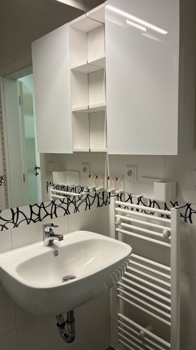 Prenájom bytu 2-izbový 56 m², Branická, Praha, Praha Prenájom bytu 2-izbový 56 m², Branická, Praha, Praha