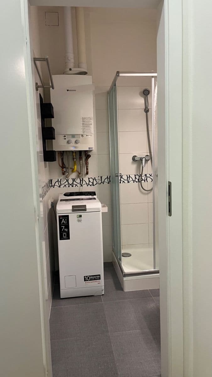 Prenájom bytu 2-izbový 56 m², Branická, Praha, Praha Prenájom bytu 2-izbový 56 m², Branická, Praha, Praha