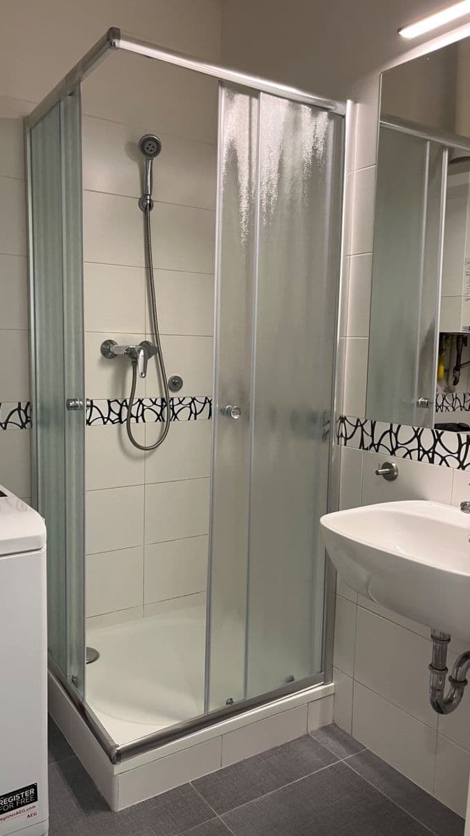 Prenájom bytu 2-izbový 56 m², Branická, Praha, Praha Prenájom bytu 2-izbový 56 m², Branická, Praha, Praha