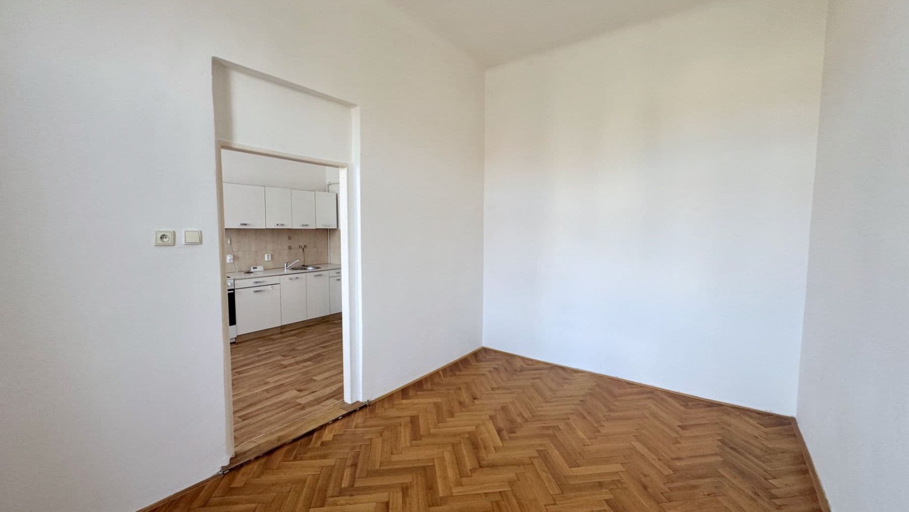 Prenájom bytu 2-izbový 42 m², Heydukova, Praha, Praha Prenájom bytu 2-izbový 42 m², Heydukova, Praha, Praha