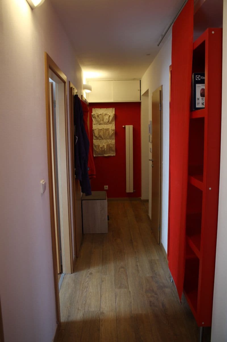 Prenájom bytu 3-izbový 68 m², U Uranie, Praha, Praha Prenájom bytu 3-izbový 68 m², U Uranie, Praha, Praha