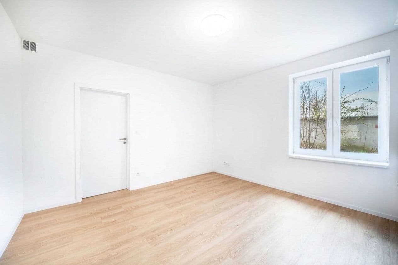 Predaj bytu 2-izbový 37 m², Bílá, Ostrava, Moravskoslezský kraj Predaj bytu 2-izbový 37 m², Bílá, Ostrava, Moravskoslezský kraj