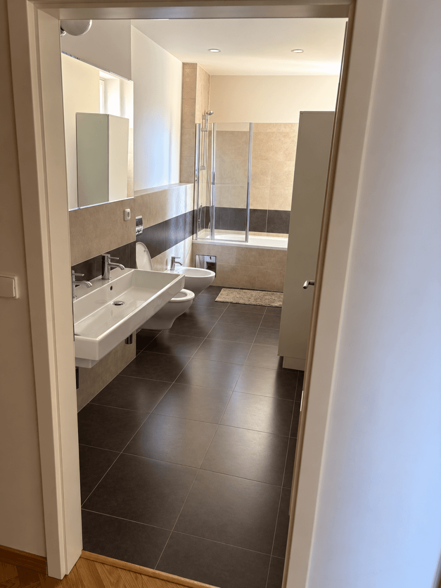 Predaj bytu 3-izbový 92 m², Šafaříkova, Praha, Praha Predaj bytu 3-izbový 92 m², Šafaříkova, Praha, Praha