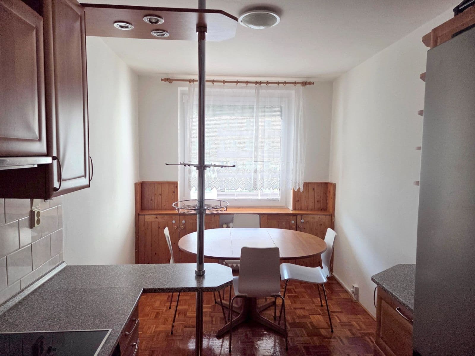 Prenájom bytu 3-izbový 77 m², Voskovcova, Praha, Praha Prenájom bytu 3-izbový 77 m², Voskovcova, Praha, Praha