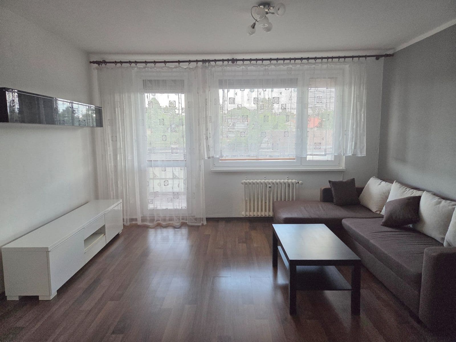 Prenájom bytu 3-izbový 77 m², Voskovcova, Praha, Praha Prenájom bytu 3-izbový 77 m², Voskovcova, Praha, Praha