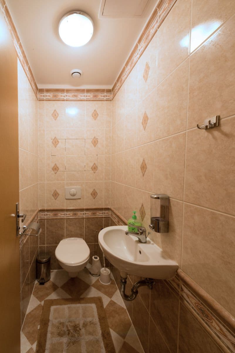 Prenájom bytu 2-izbový 48 m², Špindlerův Mlýn, Královéhradecký kraj Prenájom bytu 2-izbový 48 m², Špindlerův Mlýn, Královéhradecký kraj
