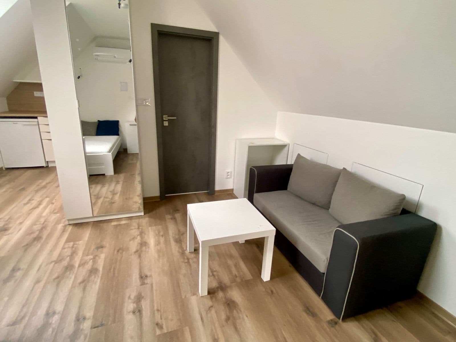 Prenájom bytu 1-izbový 28 m², Dalovická, Praha, Praha Prenájom bytu 1-izbový 28 m², Dalovická, Praha, Praha