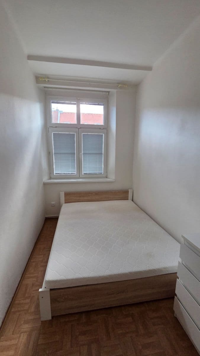 Prenájom bytu 2-izbový 40 m², 5. května, Praha, Praha Prenájom bytu 2-izbový 40 m², 5. května, Praha, Praha