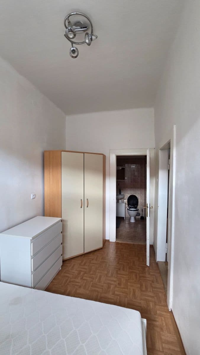 Prenájom bytu 2-izbový 40 m², 5. května, Praha, Praha Prenájom bytu 2-izbový 40 m², 5. května, Praha, Praha