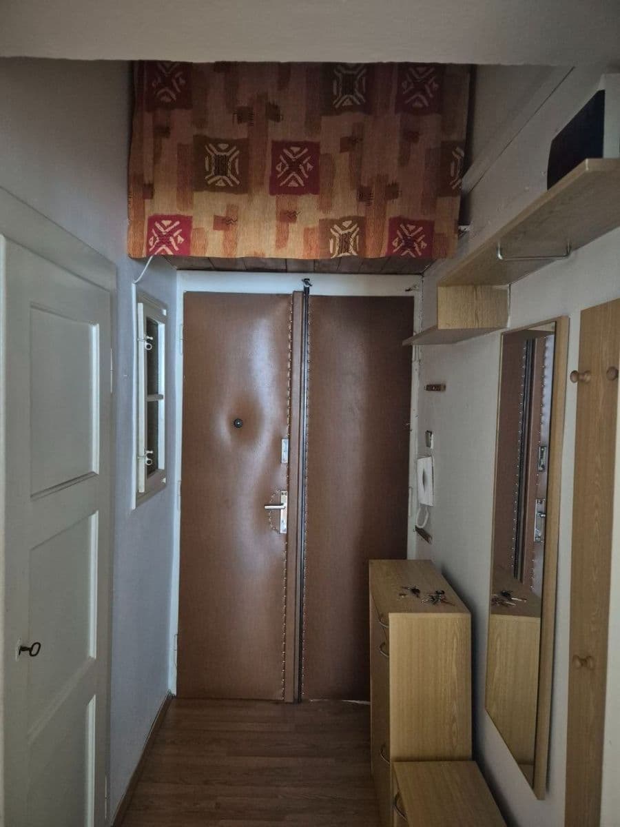 Prenájom bytu 2-izbový 40 m², 5. května, Praha, Praha Prenájom bytu 2-izbový 40 m², 5. května, Praha, Praha