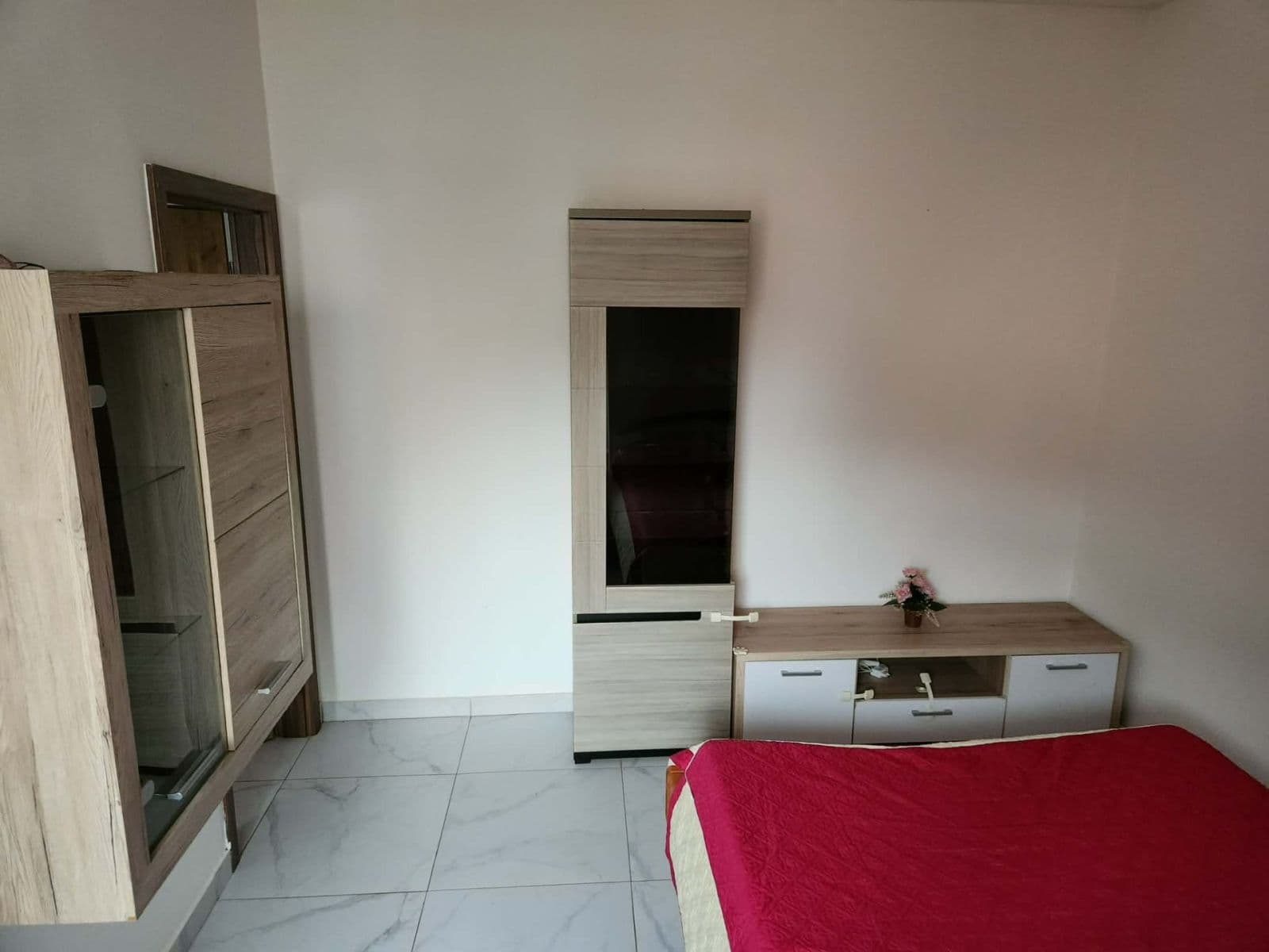 Prenájom bytu 3-izbový 45 m², Masarykovo nám., Přeštice, Plzeňský kraj Prenájom bytu 3-izbový 45 m², Masarykovo nám., Přeštice, Plzeňský kraj