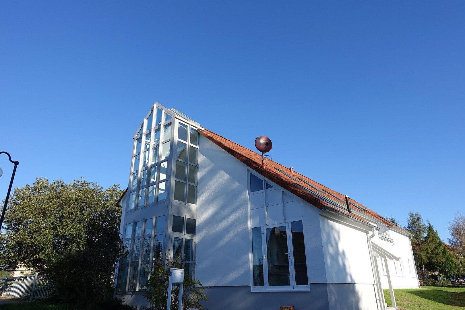 Prenájom bytu 3-izbový 150 m², Lützerodaer Weg 8, JENA, Durínsko Prenájom bytu 3-izbový 150 m², Lützerodaer Weg 8, JENA, Durínsko